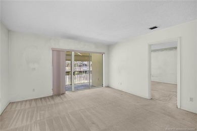 Beautiful 2 Bed/2 Bath with 1,370 Sq Ft of Living Space. Kitchen - photo 17