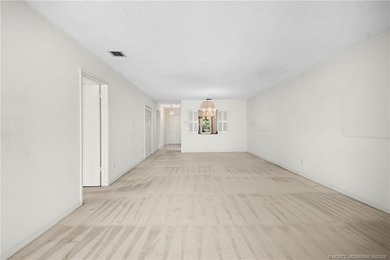 Beautiful 2 Bed/2 Bath with 1,370 Sq Ft of Living Space. Kitchen - photo 20