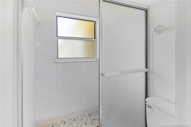 Beautiful 2 Bed/2 Bath with 1,370 Sq Ft of Living Space. Kitchen - photo 26