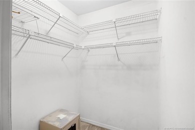Beautiful 2 Bed/2 Bath with 1,370 Sq Ft of Living Space. Kitchen - photo 27