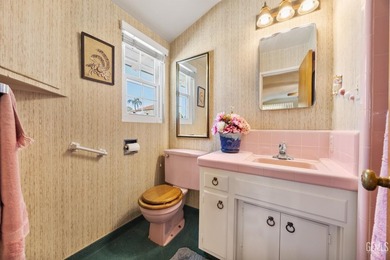 Welcome to a well-loved Bakersfield Country Club area home - photo 35