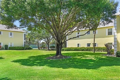 Beautiful 2 Bed/2 Bath with 1,370 Sq Ft of Living Space. Kitchen - photo 38