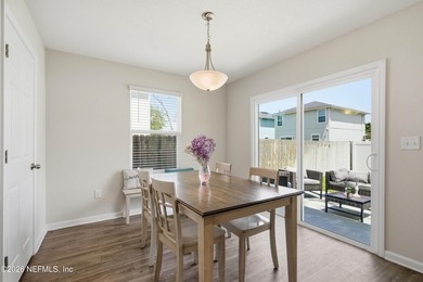 MOTITVATED SELLER!!! This Charming 3 bedroom, 2.5 bath home is - photo 6