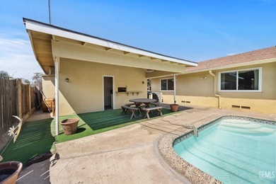 Welcome to a well-loved Bakersfield Country Club area home - photo 49
