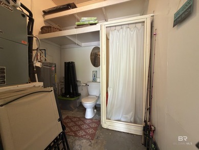 Welcome to this beautifully maintained 4-bedroom, 3-bath home - photo 49