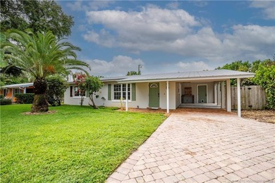 Don't miss this well-located 2-bedroom, 2-bathroom home just - photo 1