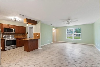 Don't miss this well-located 2-bedroom, 2-bathroom home just - photo 9