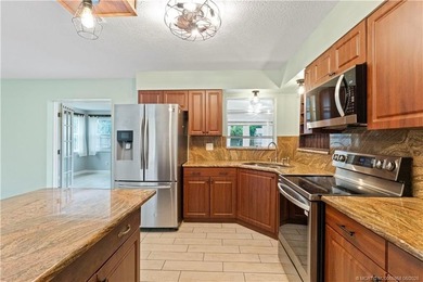 Don't miss this well-located 2-bedroom, 2-bathroom home just - photo 10