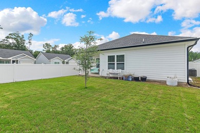 2022-built single-family home featuring 3 bedrooms, 2 baths with - photo 15