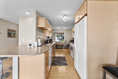 This highly sought after upper corner lot unit offers - photo 16