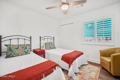 Located in Pigeon Point, this thoughtfully renovated 3-bedroom - photo 18