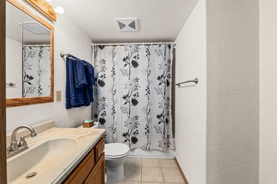 Welcome to your dream home! This beautiful 4-bedroom, 3-bath - photo 20
