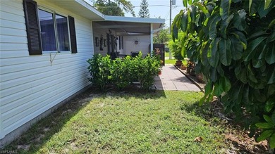 Priced to sell! Charming 3 br 2 ba with one car garage that's - photo 21