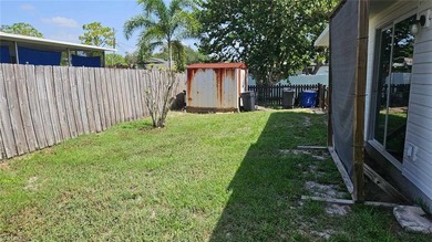 Priced to sell! Charming 3 br 2 ba with one car garage that's - photo 22