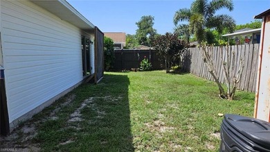 Priced to sell! Charming 3 br 2 ba with one car garage that's - photo 23