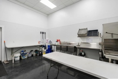 A rare opportunity to acquire a prime multi-use property - photo 25