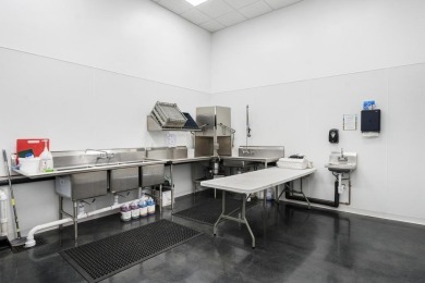 A rare opportunity to acquire a prime multi-use property - photo 26