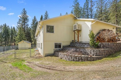 Welcome to your dream home! This beautiful 4-bedroom, 3-bath - photo 28