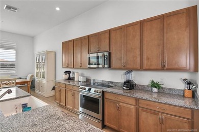 PRICE IMPROVEMENT! Experience exceptional Florida resort-style - photo 10