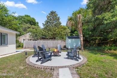 Located in Pigeon Point, this thoughtfully renovated 3-bedroom - photo 31