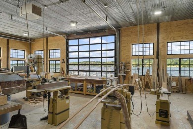 A rare opportunity to acquire a prime multi-use property - photo 34