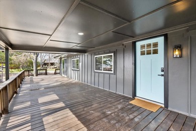 STR-friendly! Motivated seller! Remodeled in 2025, this - photo 2