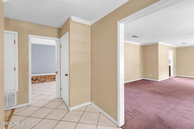 Don't miss out on this Great investment opportunity. Easy access - photo 5