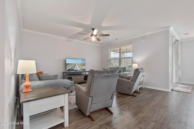 This spacious, open concept home has been extremely well kept by - photo 8