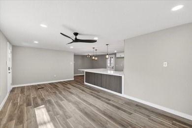 STR-friendly! Motivated seller! Remodeled in 2025, this - photo 8