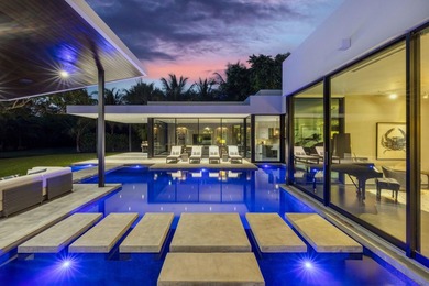 (private lake, pond, coastal) Home For Sale in Jupiter Island Florida