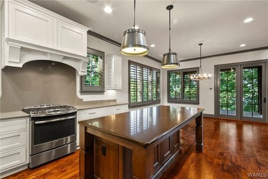 Spanning over 4,000 sq ft with 5 BR and 5.5 baths, this - photo 22