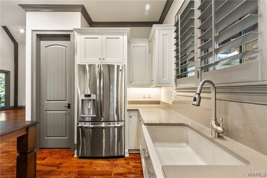Spanning over 4,000 sq ft with 5 BR and 5.5 baths, this - photo 24