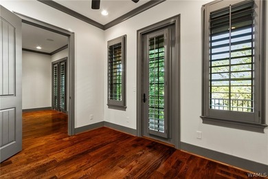 Spanning over 4,000 sq ft with 5 BR and 5.5 baths, this - photo 32