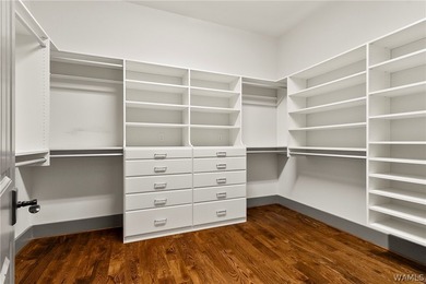Spanning over 4,000 sq ft with 5 BR and 5.5 baths, this - photo 37