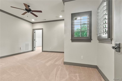 Spanning over 4,000 sq ft with 5 BR and 5.5 baths, this - photo 40