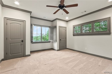 Spanning over 4,000 sq ft with 5 BR and 5.5 baths, this - photo 44