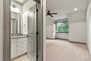 Spanning over 4,000 sq ft with 5 BR and 5.5 baths, this - photo 47