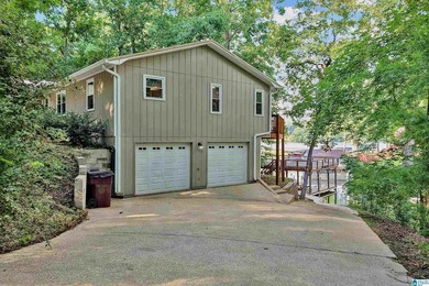 OPEN HOUSE 7/19 1-3 Lay Lake living at its BEST! Located in - photo 9