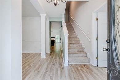Explore low-maintenance living at 93 Falkland Ave, Savannah, GA - photo 6