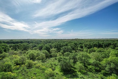 Greenbelt Lake Acreage Sale Pending in Clarendon Texas