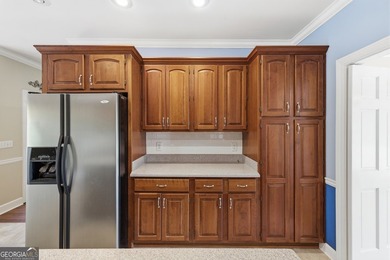 Welcome home to one of the best values in the highly - photo 17