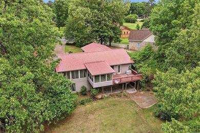 Golf course living in beautiful Hot Springs, Arkansas! This 4BR - photo 38