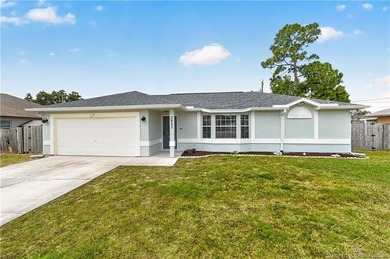 Check out this fantastic starter home or investment opportunity - photo 1