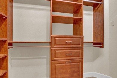 HIGHLY MOTIVATED seller. Beautiful 4 bedroom/4.5 bath home PLUS - photo 42
