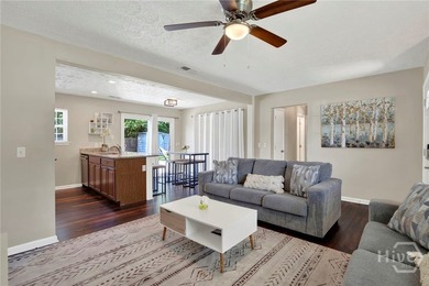 Welcome to 140 Ropemaker Lane-an adorable, fully furnished - photo 7