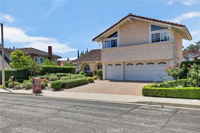 Welcome to a very desirable cul-de-sac location in the highly - photo 1