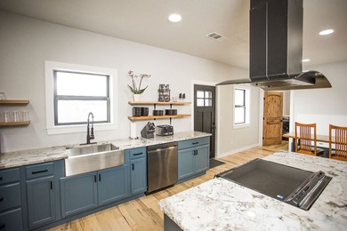 Outstanding opportunity to own a fully furnished 3BR/2BA home - photo 7