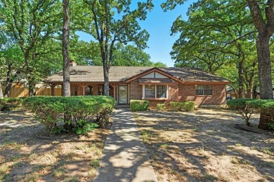 Eagle Mountain Lake Home Sale Pending in Azle Texas