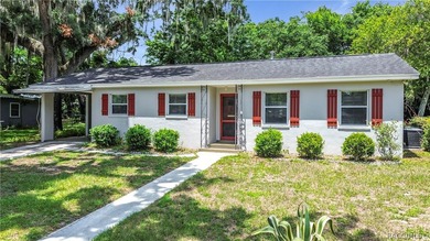 Little Lake Henderson Home For Sale in Inverness Florida