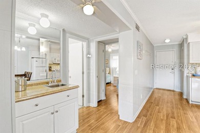 Welcome to this bright two-bedroom, two-bath villa in Hilton - photo 11